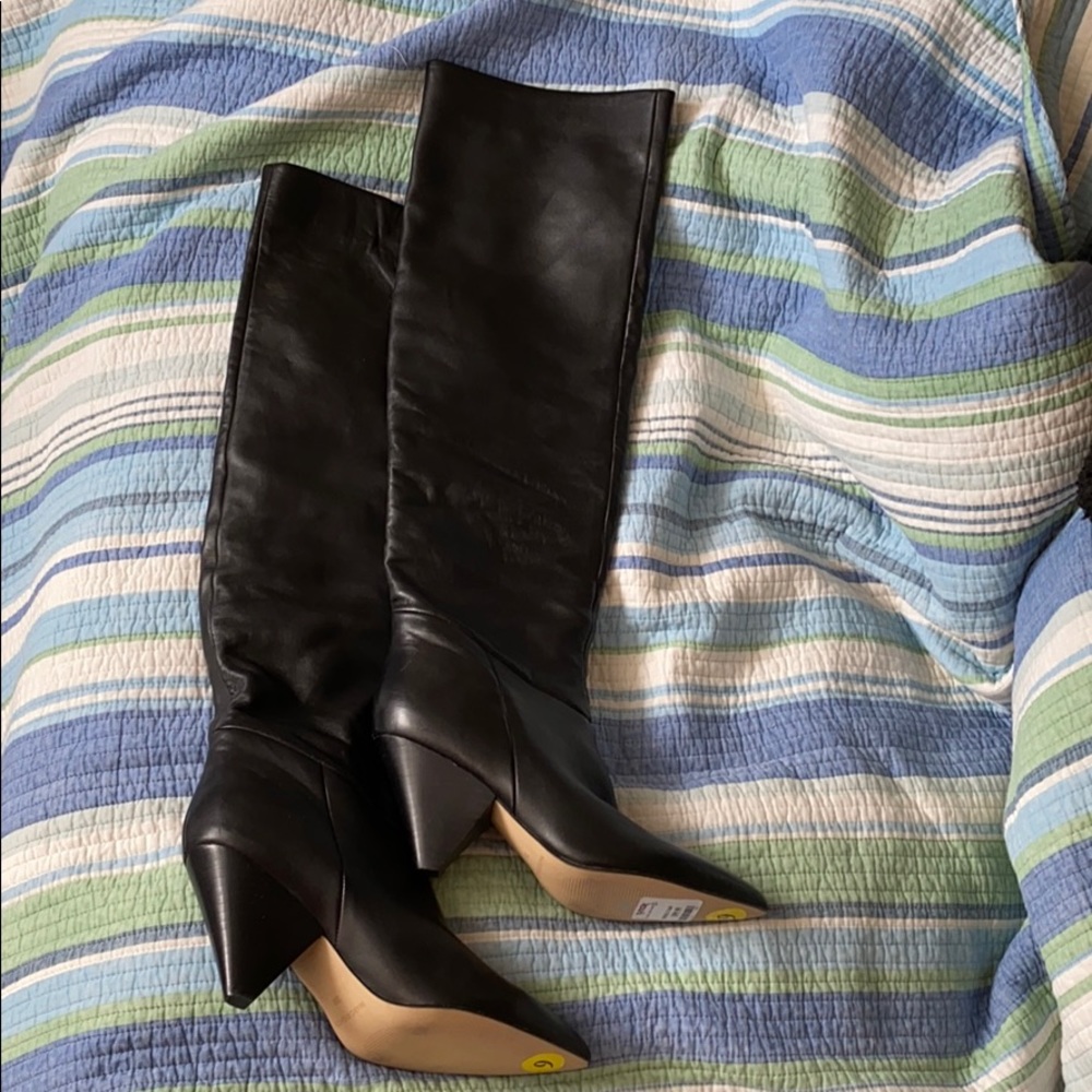 High heels boots
